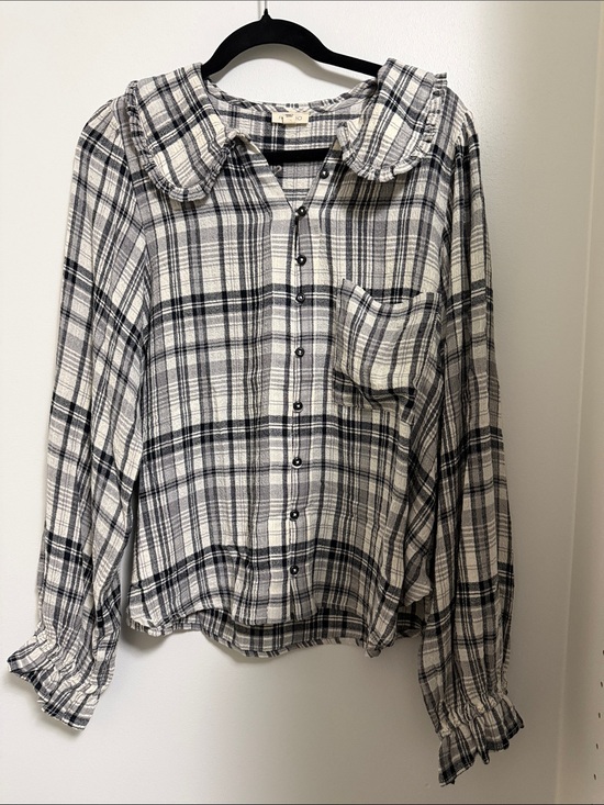 Pilcro Tops - Pilcro Black and White Plaid Ruffle Collar Button-Down Shirt